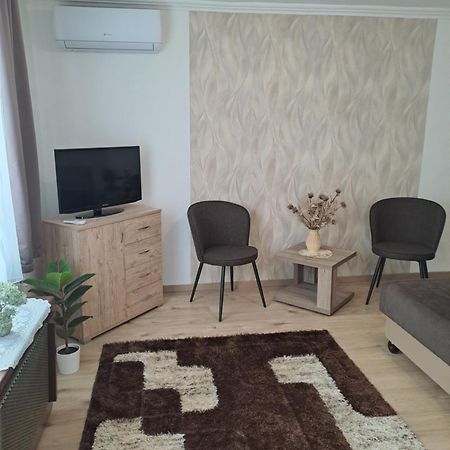 Katarina Apartman Hajduszoboszlo Exterior photo